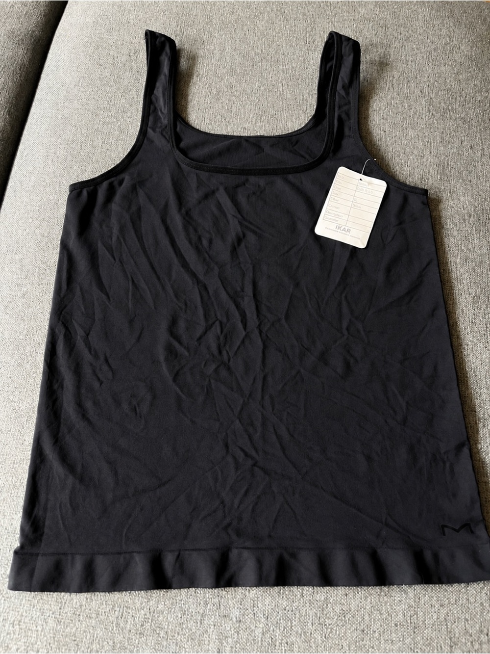 NWT Black Square Neck Soft Activewear Tank Top XL Stretch Flounce Hem